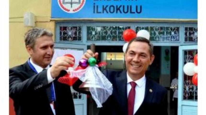 Uysal Yeni Eğitim Yılında &Ouml;ğrencilere Başarılar Diledi