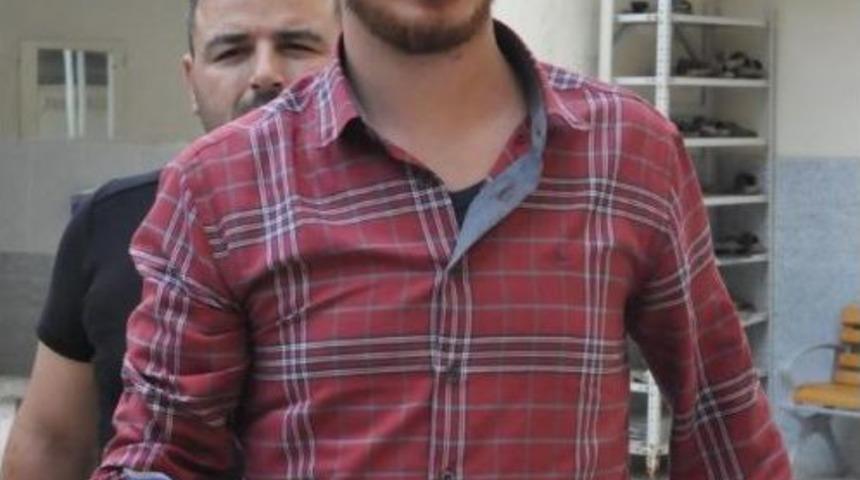 Cami Tuvaletinde Şırınga, Kaşık Ve Serum Lastiğiyle Baygın Bulundu