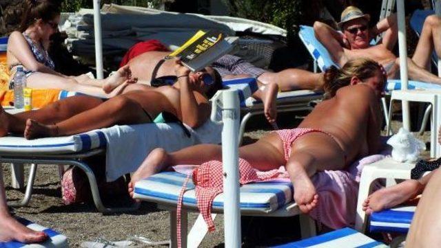 Marmaris Plajları Yabancı Turistlere Kaldı