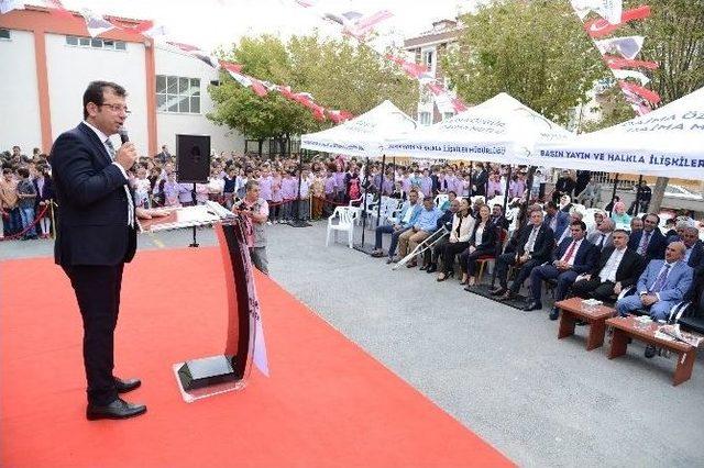 İmamoğlu, Beylikdüzü’ne İki Yeni Okul İle Bir Eğitim Ve Spor Kompleksi Müjdesi Verdi