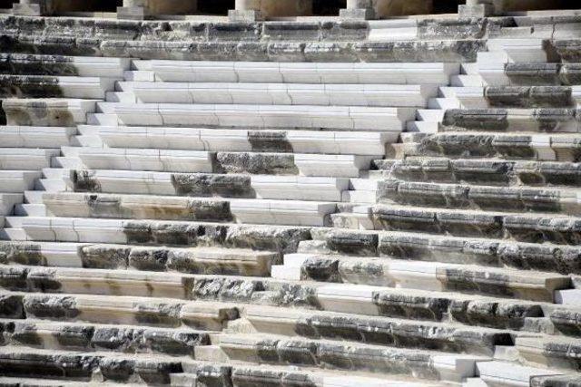 Ministry Defends Controversial Aspendos Restauration, Defends “White Marble Will Turn Grey In Time”