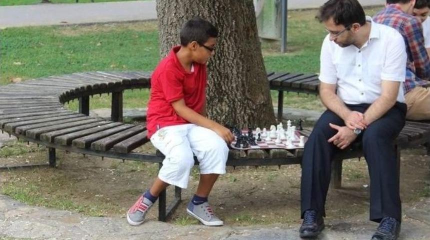 Sakarya&rsquo;da &ldquo;sokakta Santran&ccedil; Var&rdquo; Projesi İlgi G&ouml;rmeye Başladı