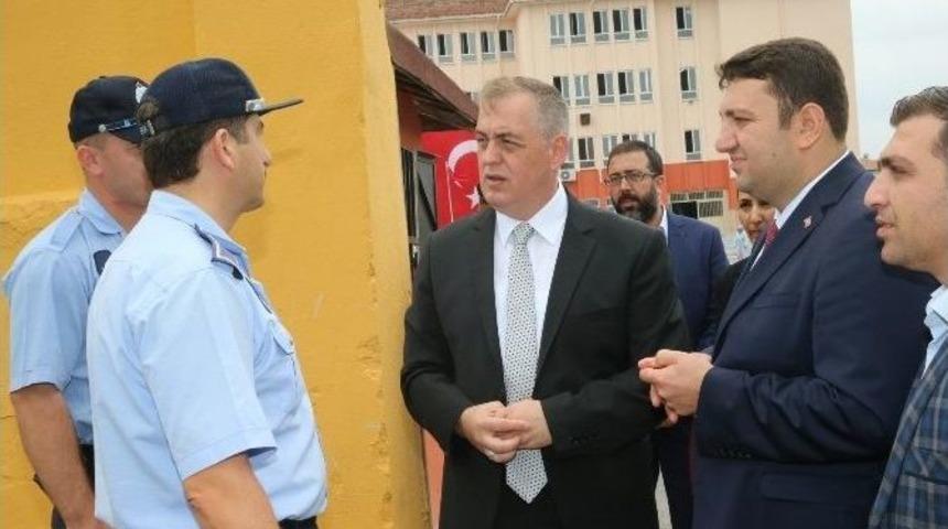 &Ouml;ğrenciler Ey&uuml;p Zabıtası&rsquo;na Emanet