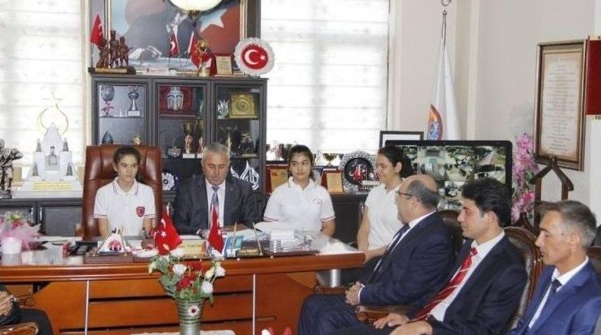 &Ouml;ğrencilerden Başkan Toksoy&rsquo;a Ziyaret