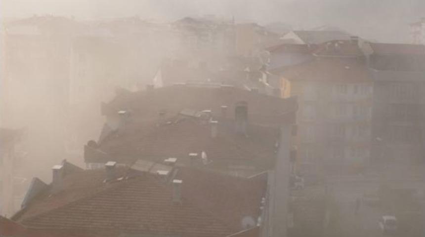 Bilecik&rsquo;te Sabah Saatlerinde Sis Etkili Oldu