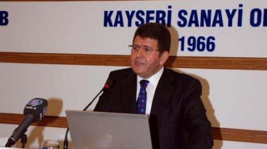 Boydak: H&uuml;k&uuml;met Yabancı Iş&ccedil;i &Ccedil;alıştırmada Sanayicilere Y&ouml;n Vermeli