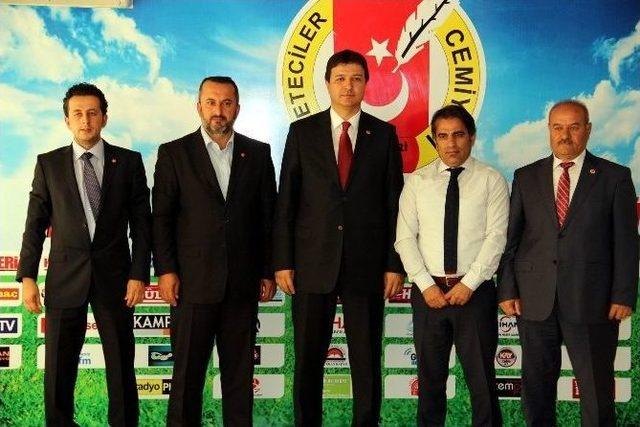 Saadet Partisi Milletvekili Adayı Mahmut Arıkan: 1