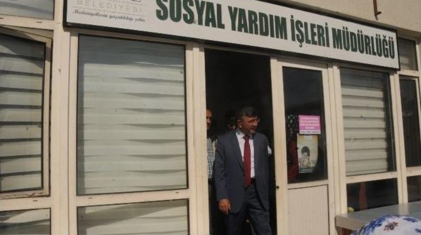 Niğde Belediyesi&rsquo;nden &Ouml;ğrencilere Kırtasiye Yardımı
