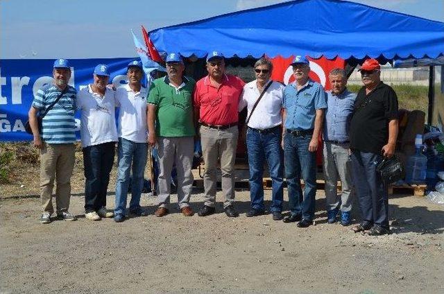 İzmir’de İşçiler Fabrika Önünde Direniş Çadırı Kurdu