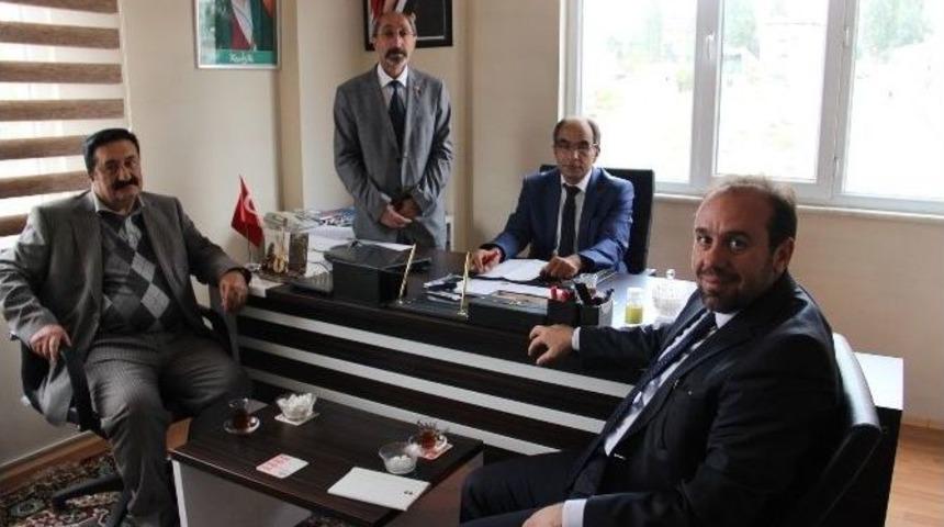 M&uuml;ft&uuml; Vekili Celal B&uuml;y&uuml;k Alevi Bektaşi Erenler Derneğini Ziyaret Etti