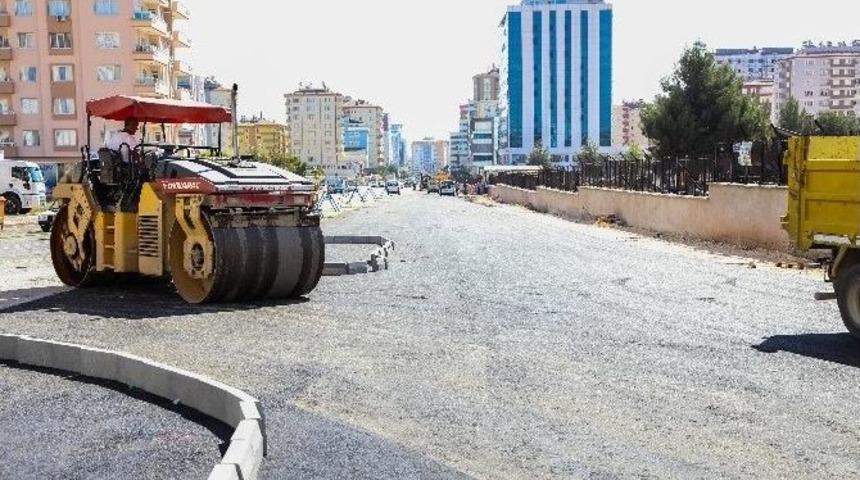 Şehitkamil&rsquo;de Yol &Ccedil;alışmaları S&uuml;r&uuml;yor