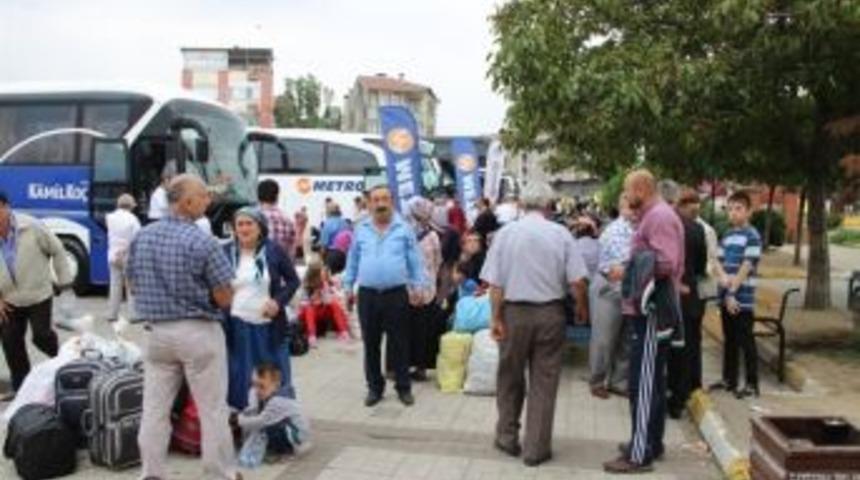 Bayram Bitti, &Ccedil;ilesi Bitmedi