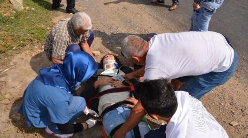 Eşme&rsquo;deki Hemzemin Ge&ccedil;it Kazasında Yaralanan Gen&ccedil; Kurtarılmadı