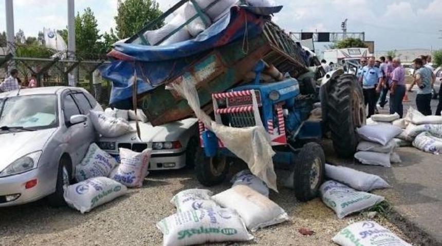 Minib&uuml;s Trakt&ouml;r R&ouml;morkuna Arkadan &Ccedil;arptı: 1 &Ouml;l&uuml;, 1 Yaralı