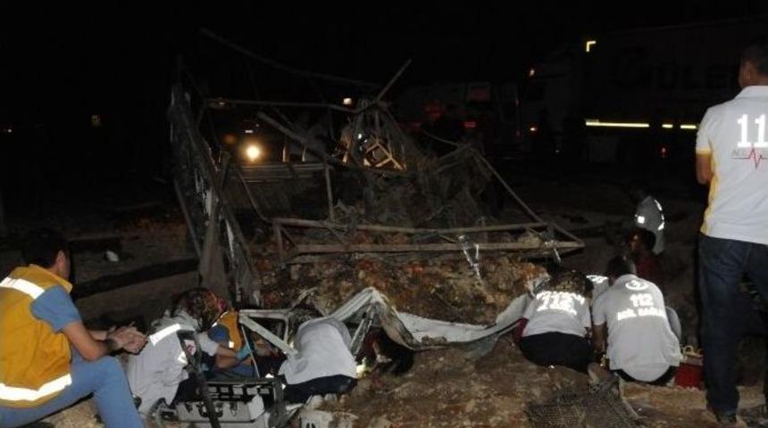 Batman&rsquo;da Polise Hain Saldırı: 1 Polis Şehit, 3&rsquo;&uuml; Polis 8 Yaralı