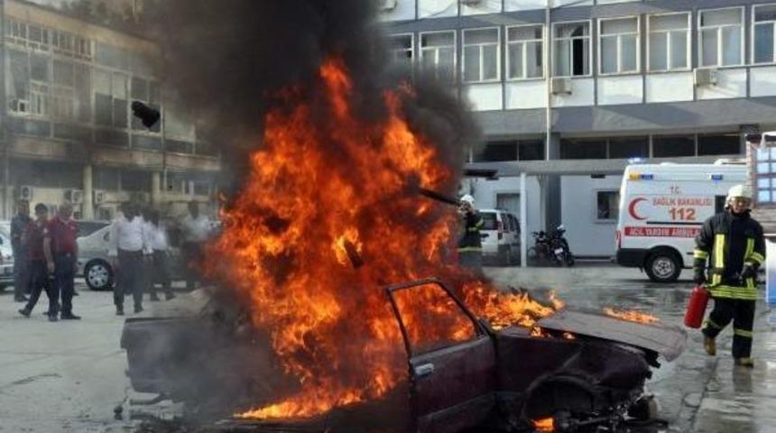 İtfaiye Erlerinin Tatbikatı Belediye Başkanını Kızdırdı