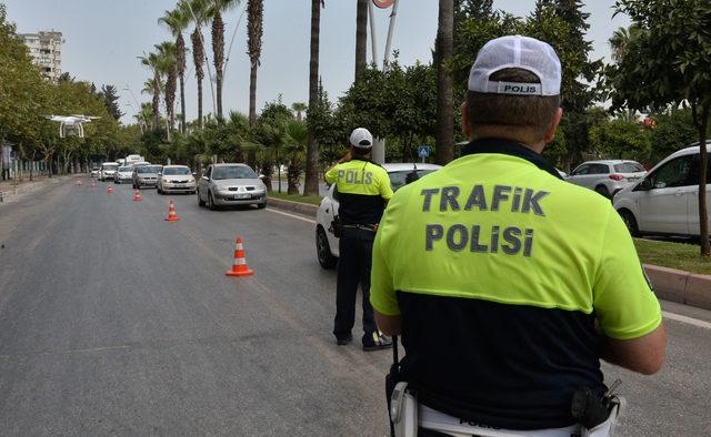 Adana'da 'Drone'lu trafik uygulaması