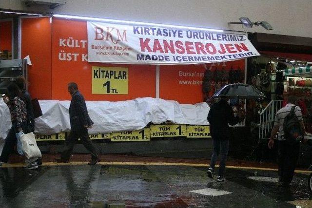 (özel Haber) Kanserojen Kırtasiye Malzemesi Satanlara Afişle Tepki Gösterdi