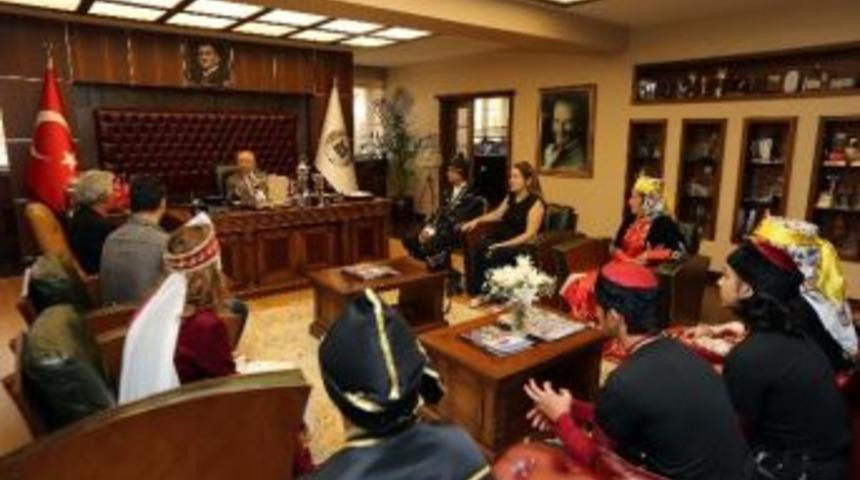 &Ouml;d&uuml;ll&uuml; Dans&ccedil;ılar Yenimahalle&rsquo;de