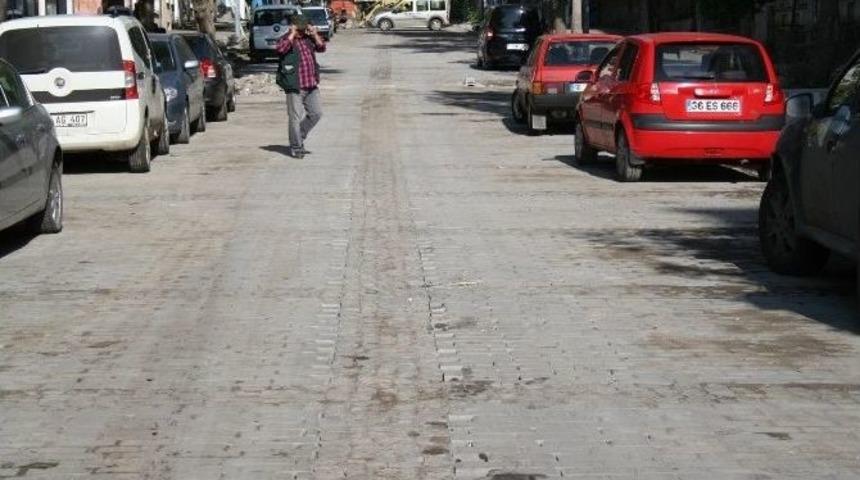 Turizme Kazandırılması D&uuml;ş&uuml;n&uuml;len Cadde Gelişi G&uuml;zel Estetikten Yoksun Yapılıyor