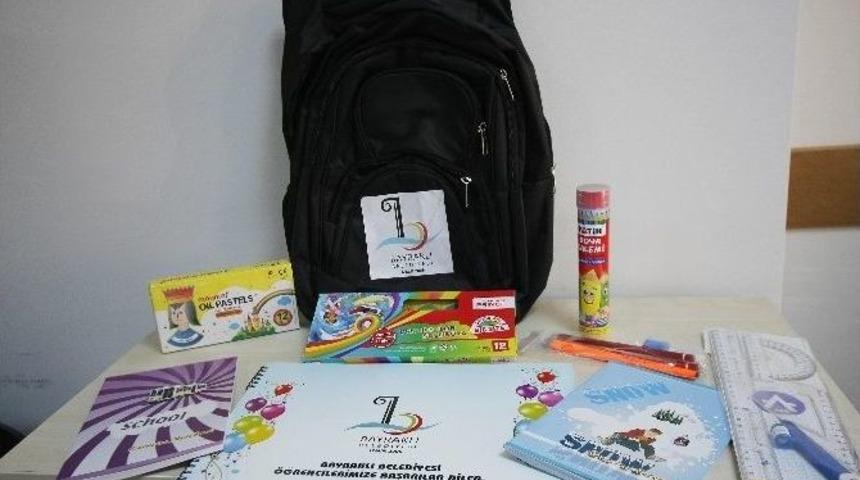 Bayraklı Belediyesi&rsquo;nden &Ouml;ğrencilere Kırtasiye Yardımı