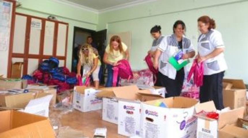 Torbalı&rsquo;da Bin Aileye Eğitim Desteği