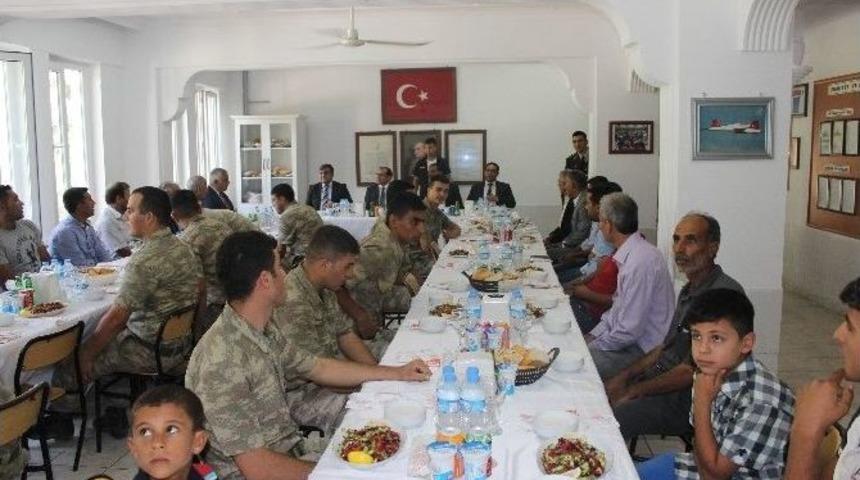 Harran Shm Gazileri Yemekte Buluşturdu