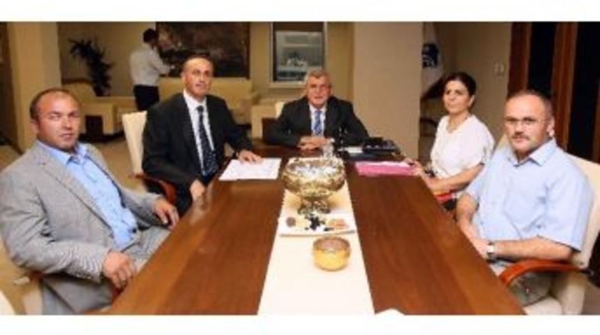 Başkan Karaosmanoğlu: &ldquo;faydalı İşlerde Vatandaşımızın Yanındayız&rsquo;&rsquo;