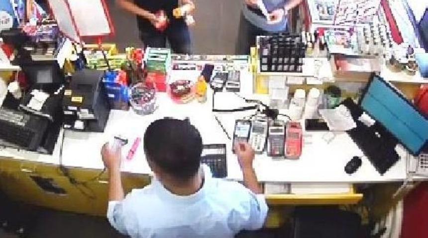Elektronik Kelep&ccedil;eli Hırsızlar Yine Rahat Durmadı