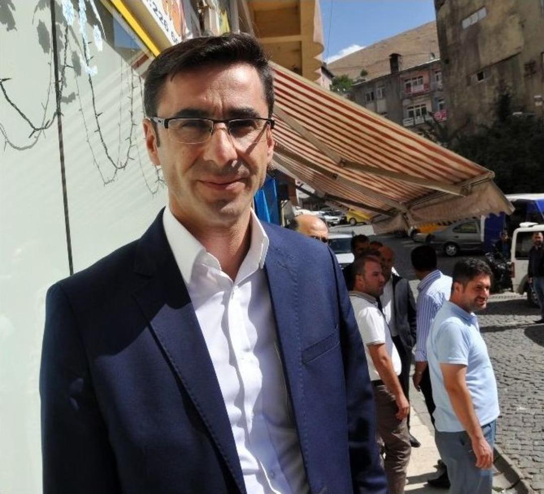 Ak Partili Başkanın İş Yerine Molotoflu Saldırı