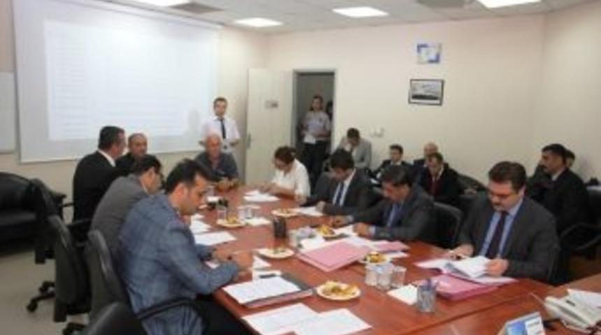 Enc&uuml;men Toplantısında İhaleler Yapıldı