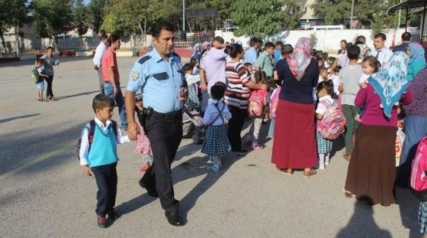 Yavuzeli&rsquo;nde Yeni Eğitim Ve &Ouml;ğretim Yılı T&ouml;renle Başladı