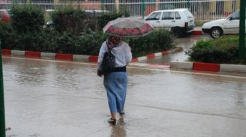 Kırıkkale&rsquo;de Sağnak Yağış.