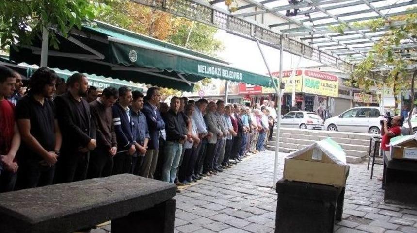 Kayseri İl Sağlık Eski M&uuml;d&uuml;r&uuml; Ahmet &Ouml;ks&uuml;zkaya&rsquo;nın Acı G&uuml;n&uuml;