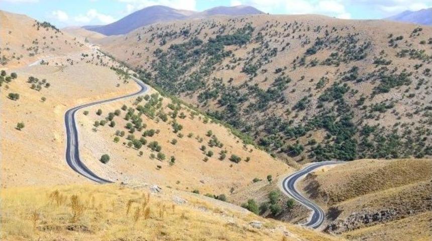 &Ccedil;akır: &ldquo;2 Yıl İ&ccedil;erisinde Asfalt Ve Yol Sorunu Kalmayacak&rdquo;