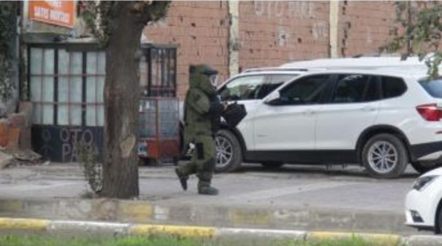 Ş&uuml;pheli &Ccedil;anta Polisi Alarma Ge&ccedil;irdi