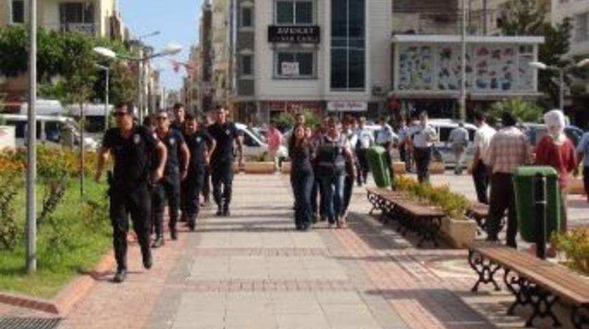 Yolu Trafiğe Kapatan G&ouml;stericiler Adliyeye Sevk Edildi