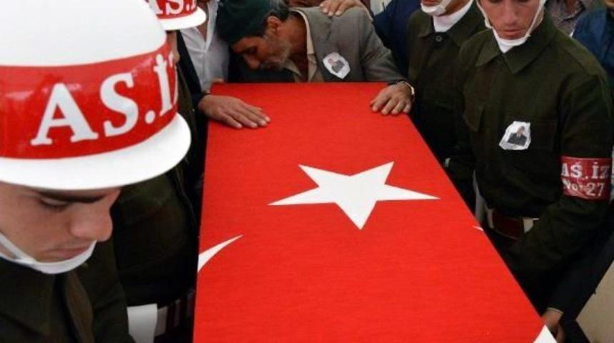 Erzurum Şehidini Karşıladı (2)