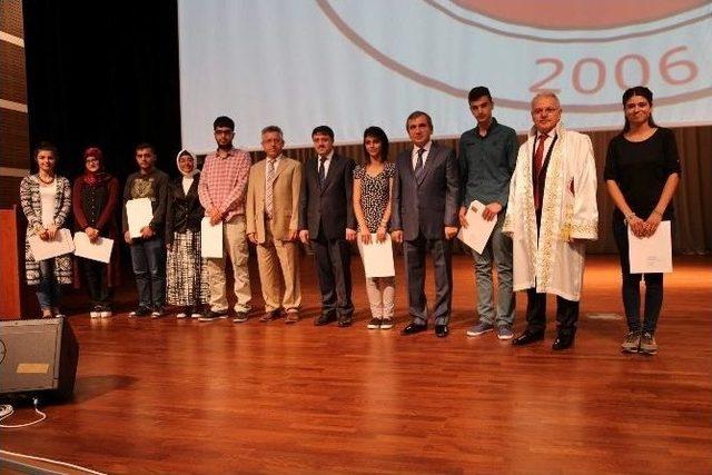 Bozok Üniversitesi 2015-2016 Akademik Yılı Törenle Açıldı