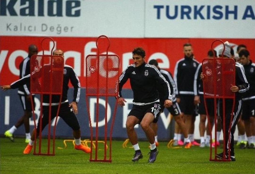 Beşiktaş, Sportıng Lısbon Hazırlıklarını Tamamladı