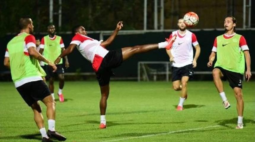 Antalyaspor Taktik &Ccedil;alıştı