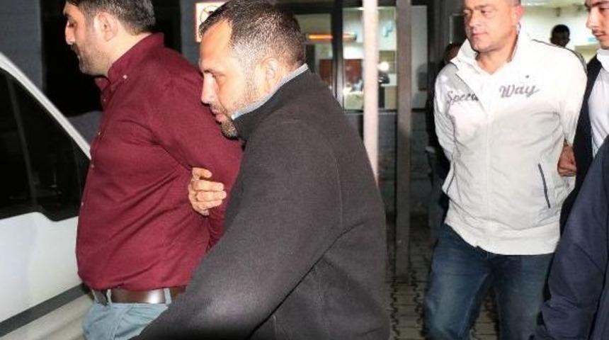 Ahmet Hakan'a Saldırı: 2 Kişi G&ouml;zaltına Alındı