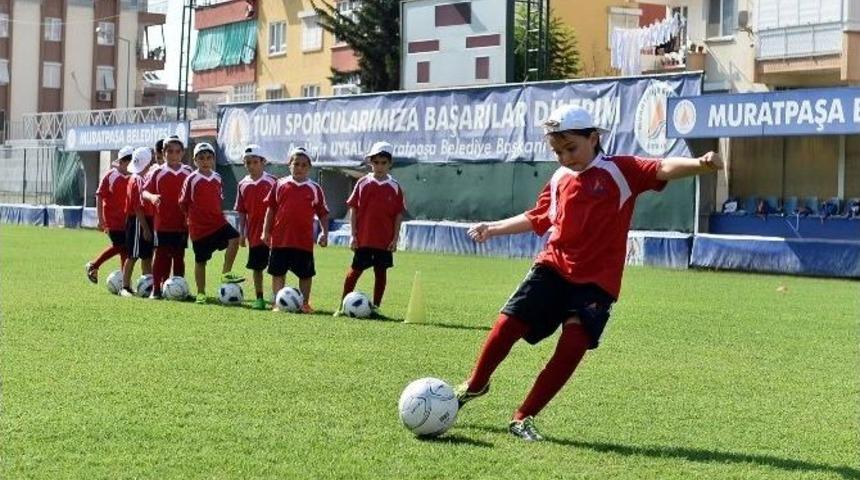 Muratpaşa&rsquo;dan Sonbahar Spor Okulu