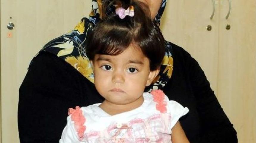 T&uuml;rkiye'de Ilk Defa 6.5 Kiloluk &Ccedil;ocuğa B&ouml;brek Nakli