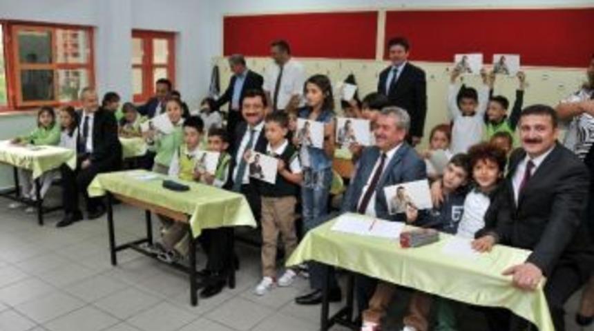 Başkan Ak, İlk&ouml;ğretim Haftası Kutlamalarına Katıldı