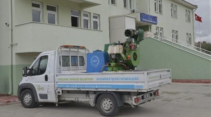 Tepebaşı&rsquo;nda İla&ccedil;lama &Ccedil;alışmaları Devam Ediyor