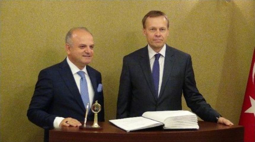 Vali &Ccedil;akacak, Litvanya B&uuml;y&uuml;kel&ccedil;isi&rsquo;ni Konuk Etti