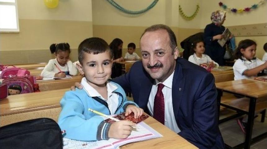 Şehit Binbaşı Kulaksız&rsquo;ın Eşi&rsquo;nin Duygusal Anları