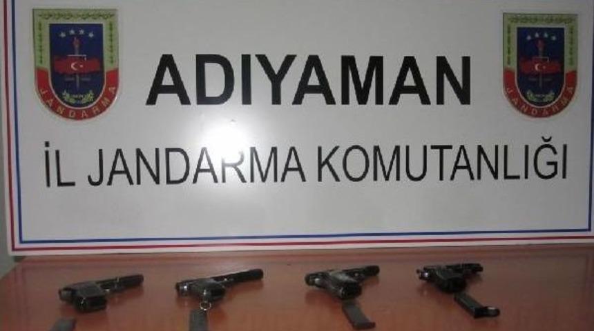 Kahta&rsquo;Da Tabanca Operasyonu: 2 G&ouml;zaltı