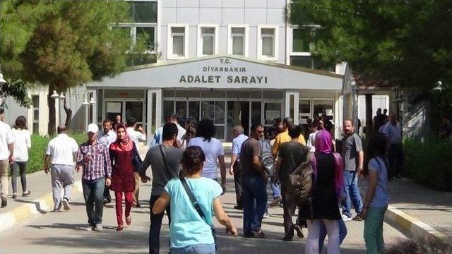 Diyarbakır’da Gazetecilere Yapılan Saldırı Kınandı